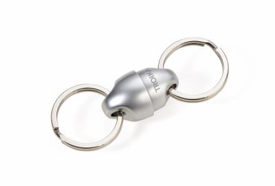 Llavero Troika 2 imanes metal fundido. Plateado1