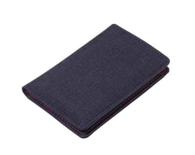 Estuche protector TROIKA  CARD SAVER 8.01