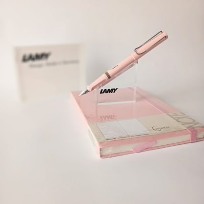 Set Pluma Safari 036 rose + Cuaderno PB6652