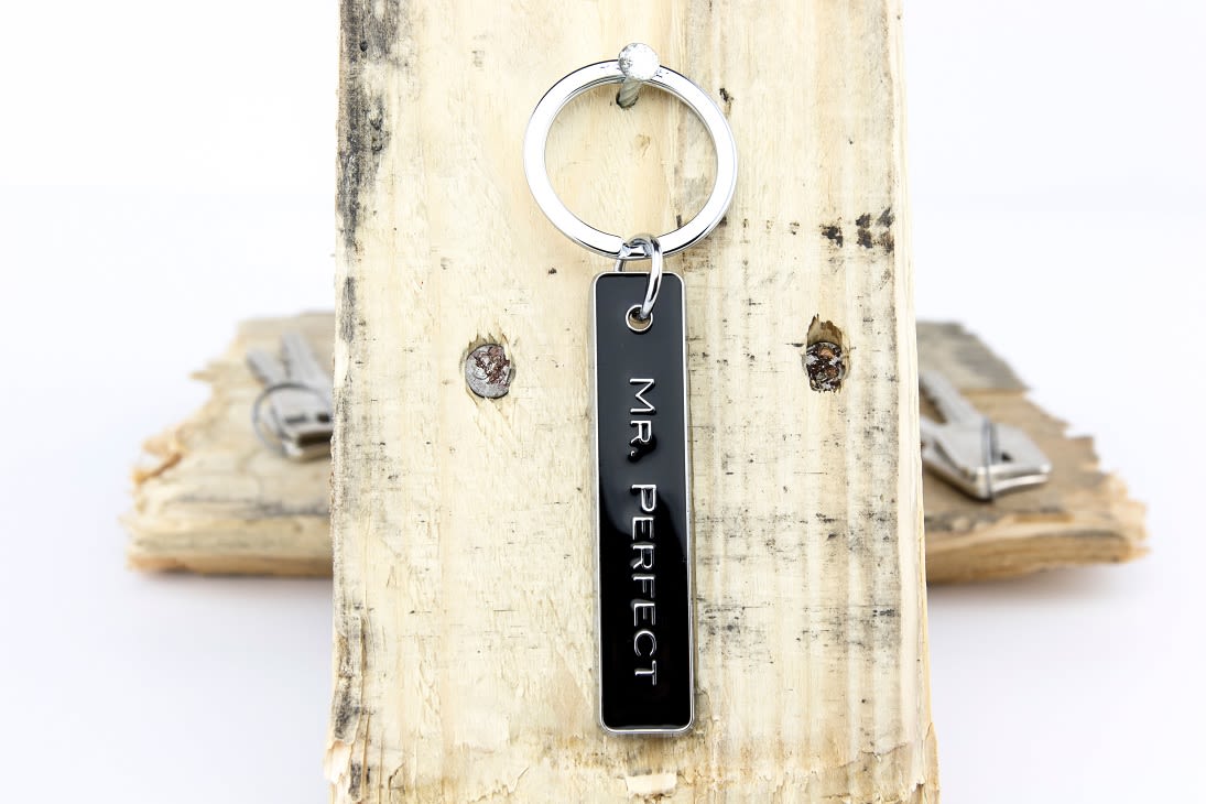 Llavero Troika, Diseño MR. PERFECT forma alargada2