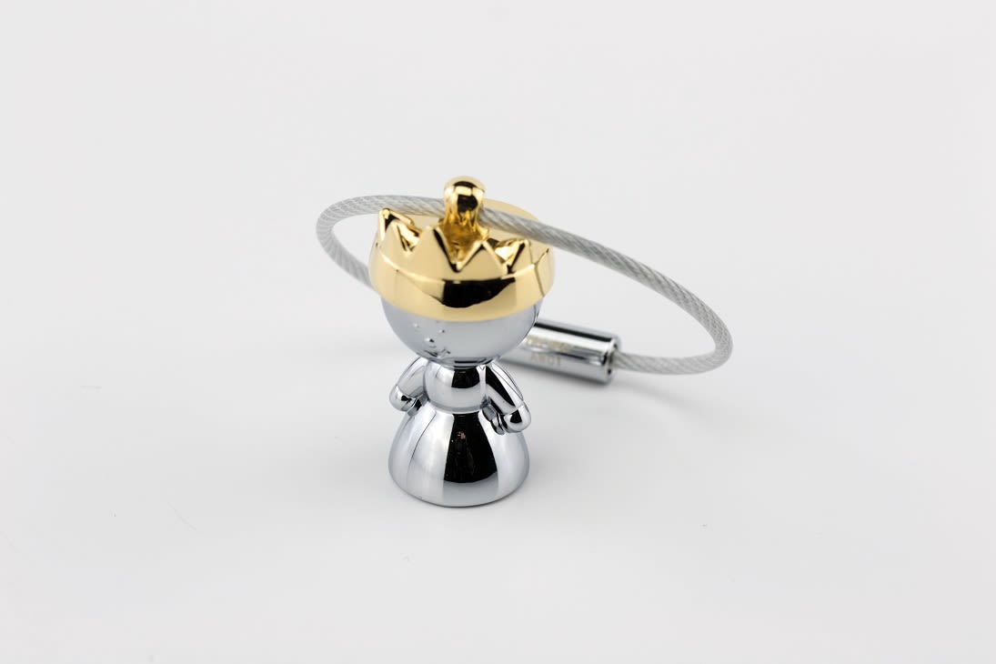 Llavero Troika diseño con corona dorada LITTLE QUEEN3