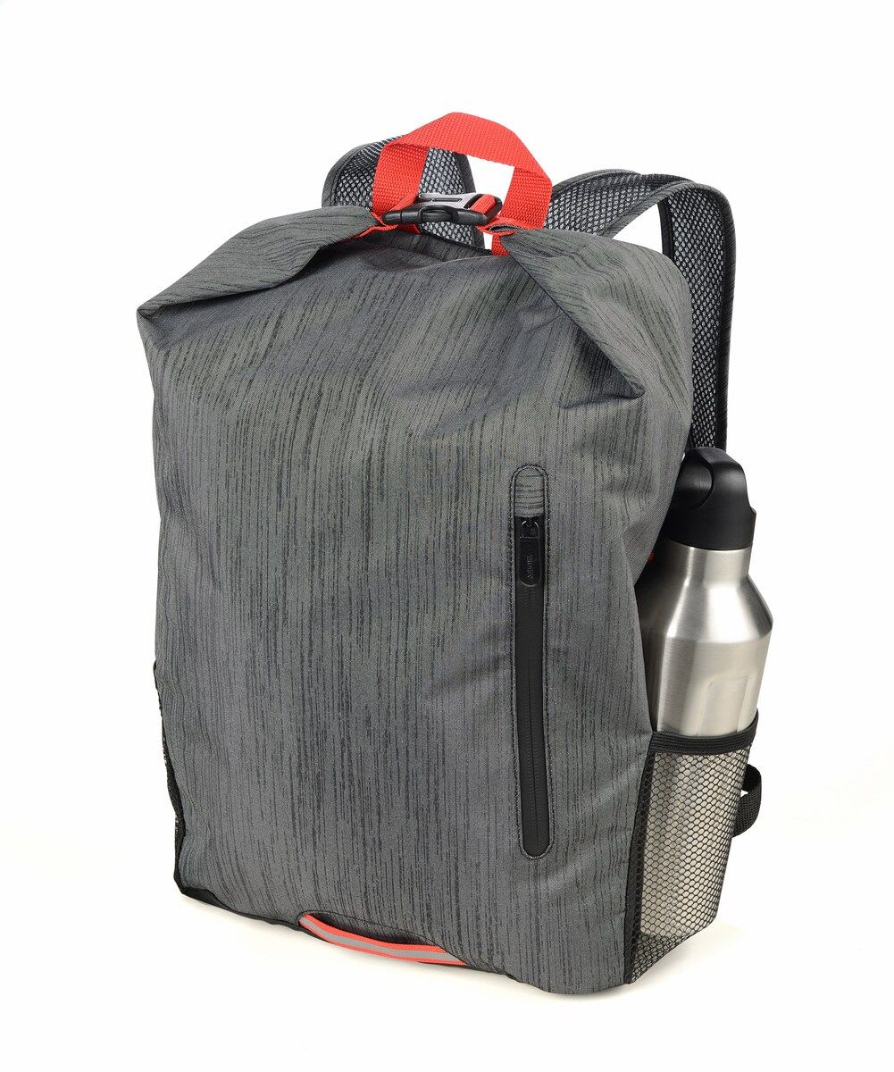 Mochila Troika  roll-top Troika plegable capacidad aprox 15 litros.5