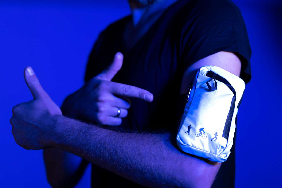 Bolsillo para el brazo TROIKA  ARMLEUCHTER5