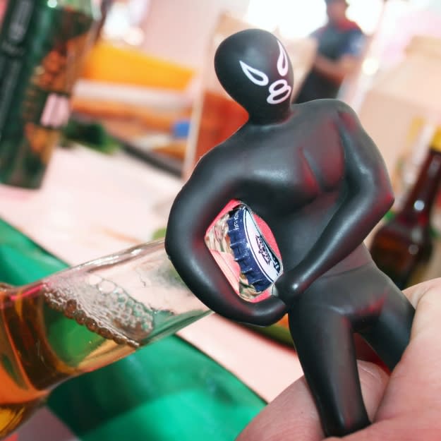 Destapador de Botella Kikkerland Luchador3