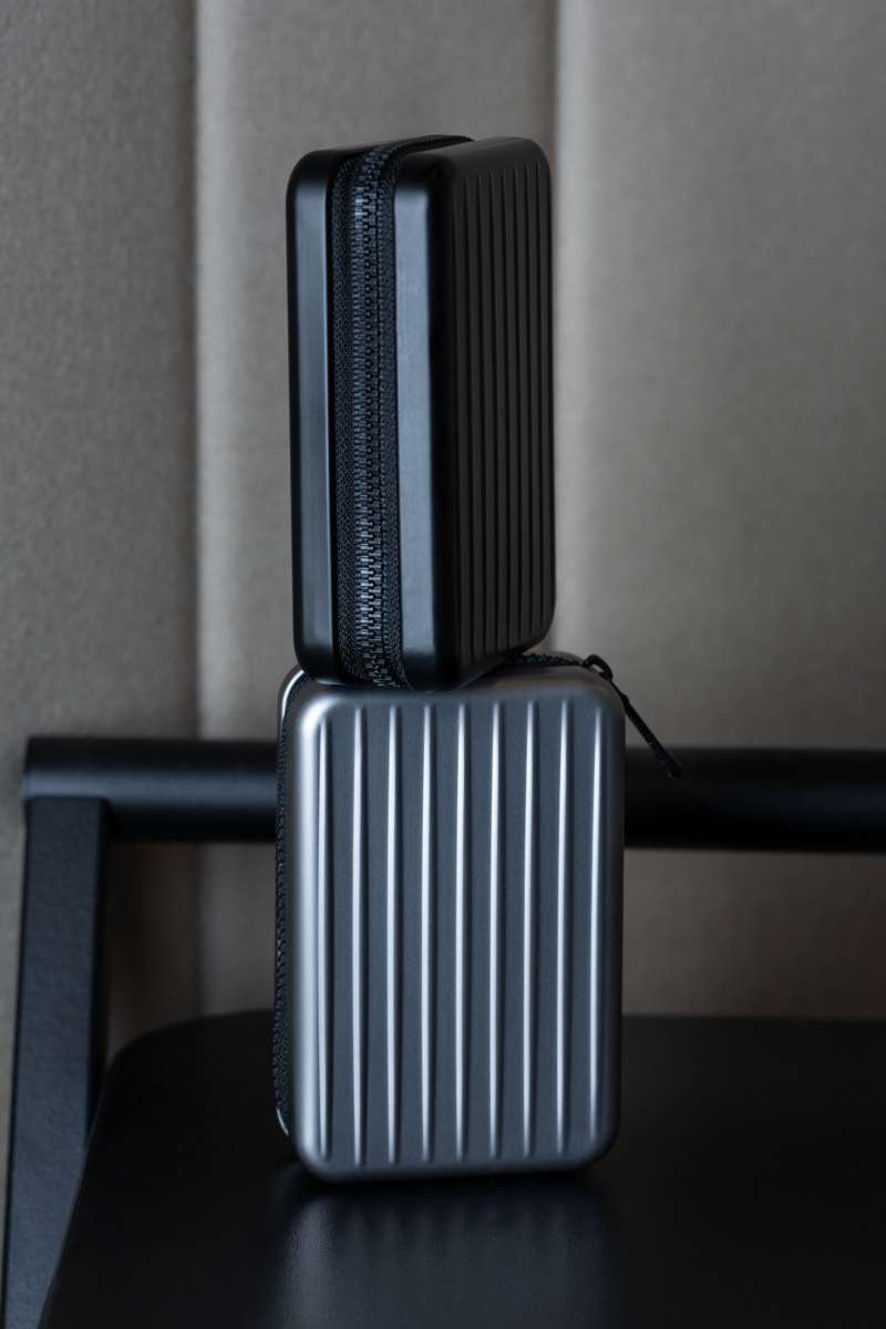 Estuche para tarjetas de crédito TROIKA KARTENKOFFER titanio4