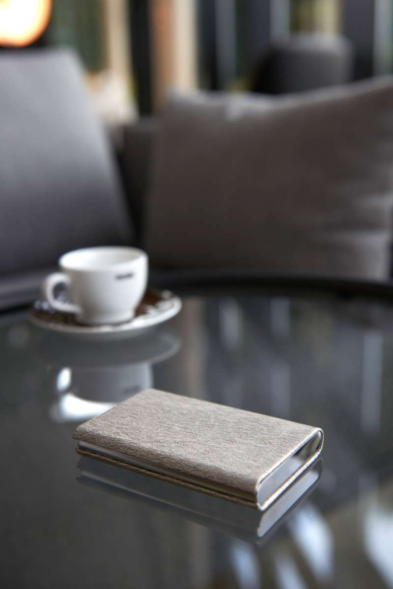 Porta tarjetas,TROIKA   previene fraudes4