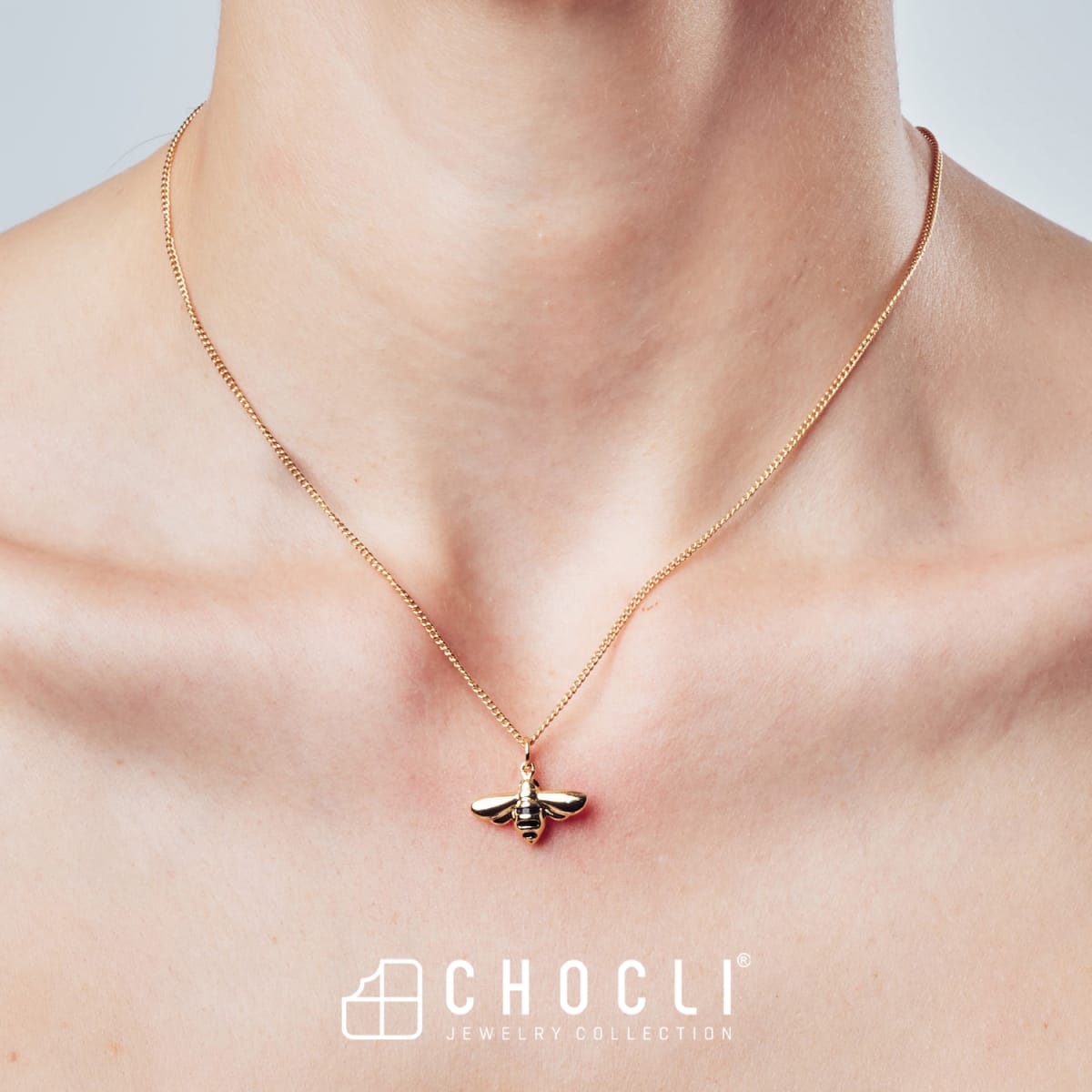 CHOCLI Collar con Baño18k Abeja8