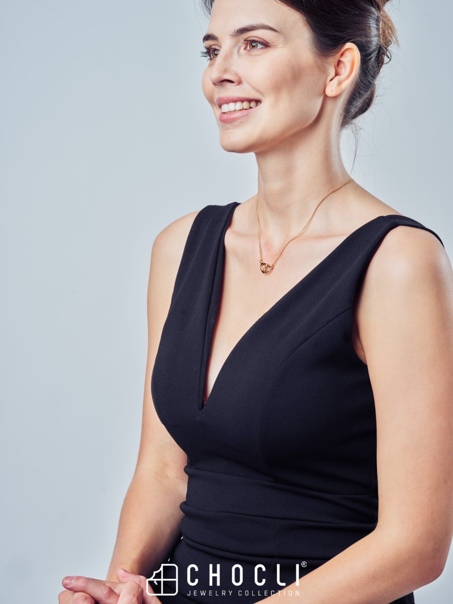 CHOCLI Collar con Baño18k Corazones Dobles11