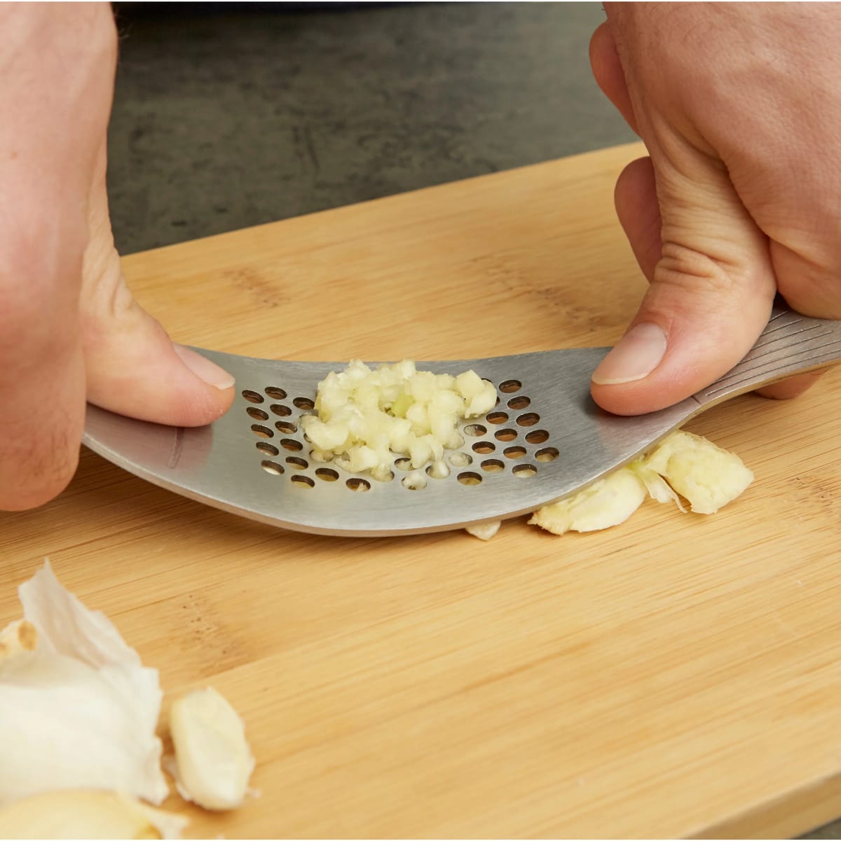 Kikkerland Prensa De Ajo De Pescado4