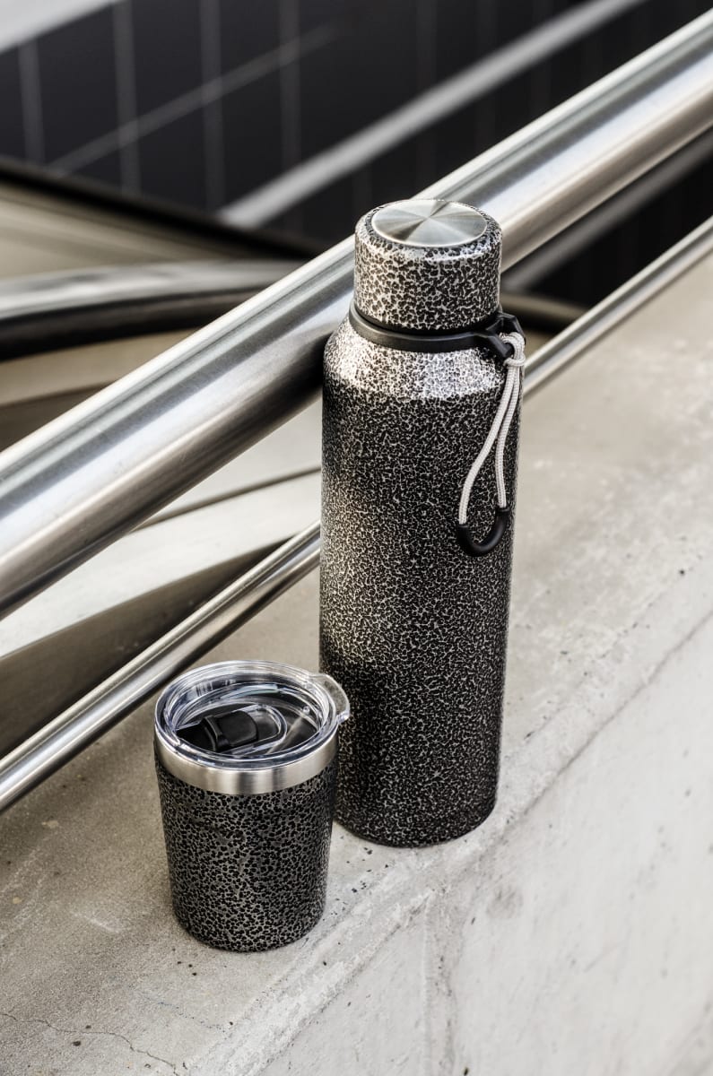 Taza térmica Troika  para bebidas calientesTitanio4