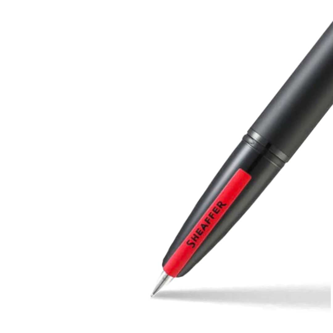 Pluma Fuente Sheaffer Icon_ Negro Mate detalles en PVD Rojo M2