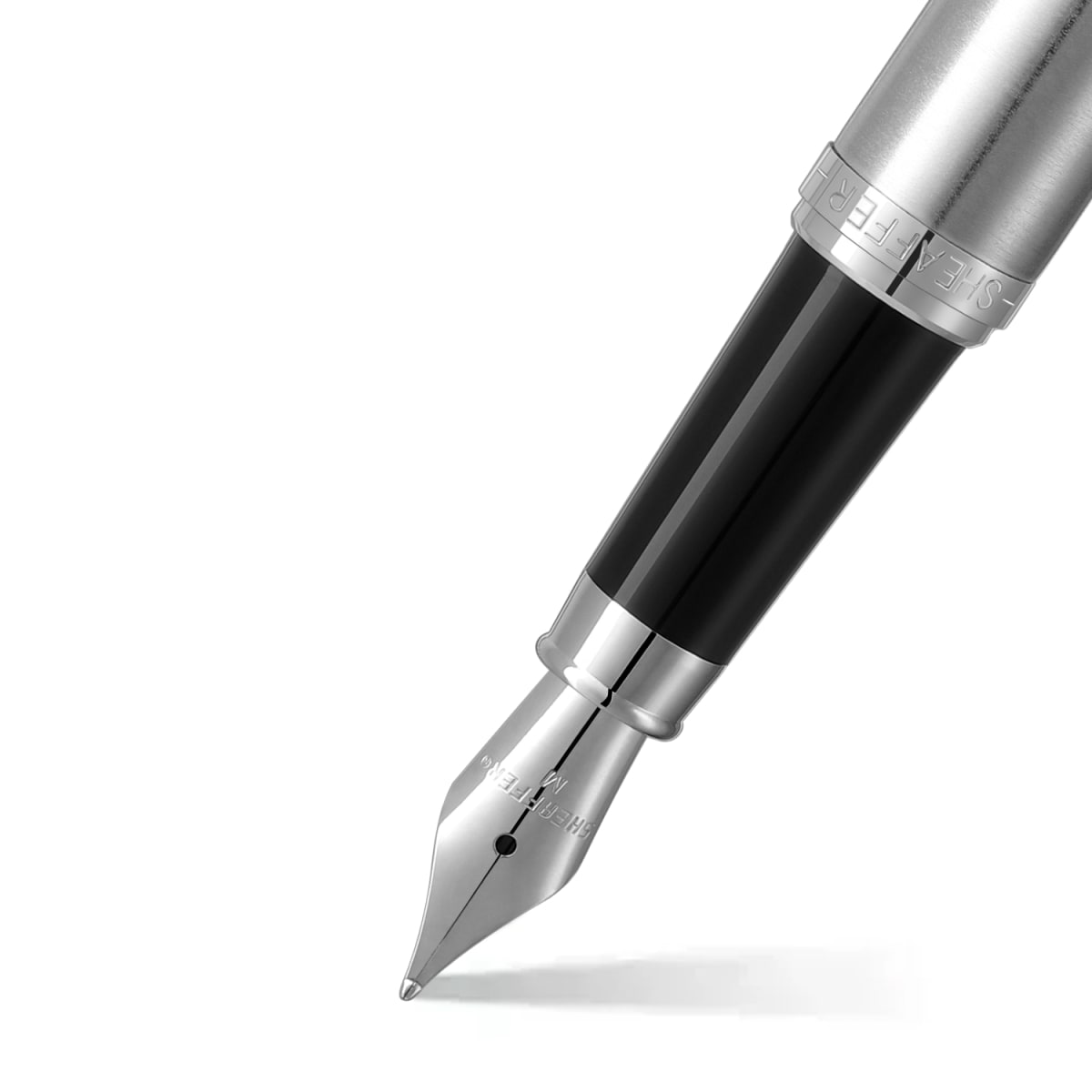 Pluma Fuente Sheaffer VFM Cromo cepillado CT punto mediano (SHFER)1
