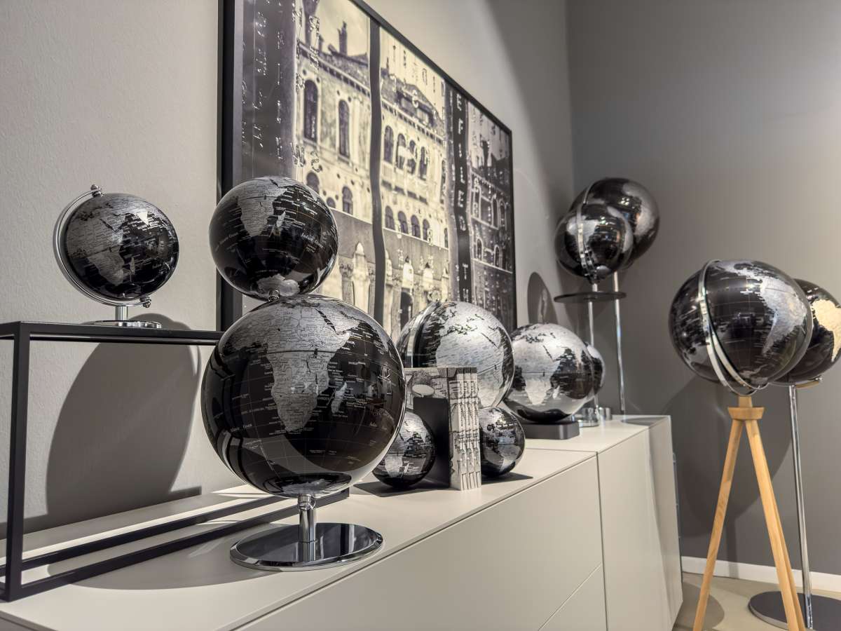 Globo TROIKA  BOOKGLOBE SINGLE negro, plateado5