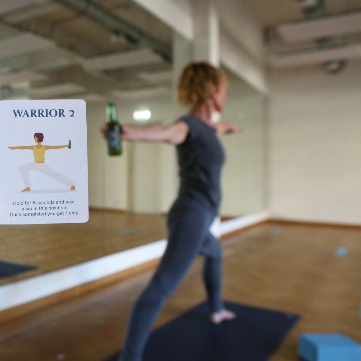 Juego Kikkerland Yoga Cerveza6