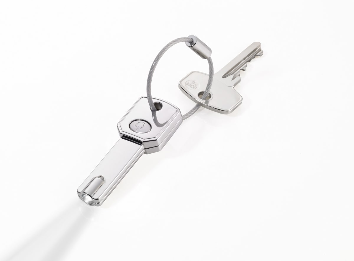Llavero  Troika con luz LED diseño llave1