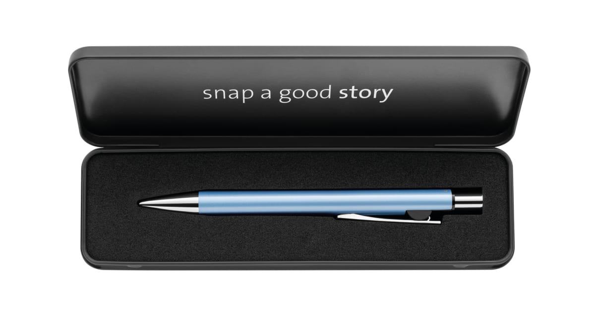 Bolígrafo Pelikan Snap - Caja de metal Frosted Blue9