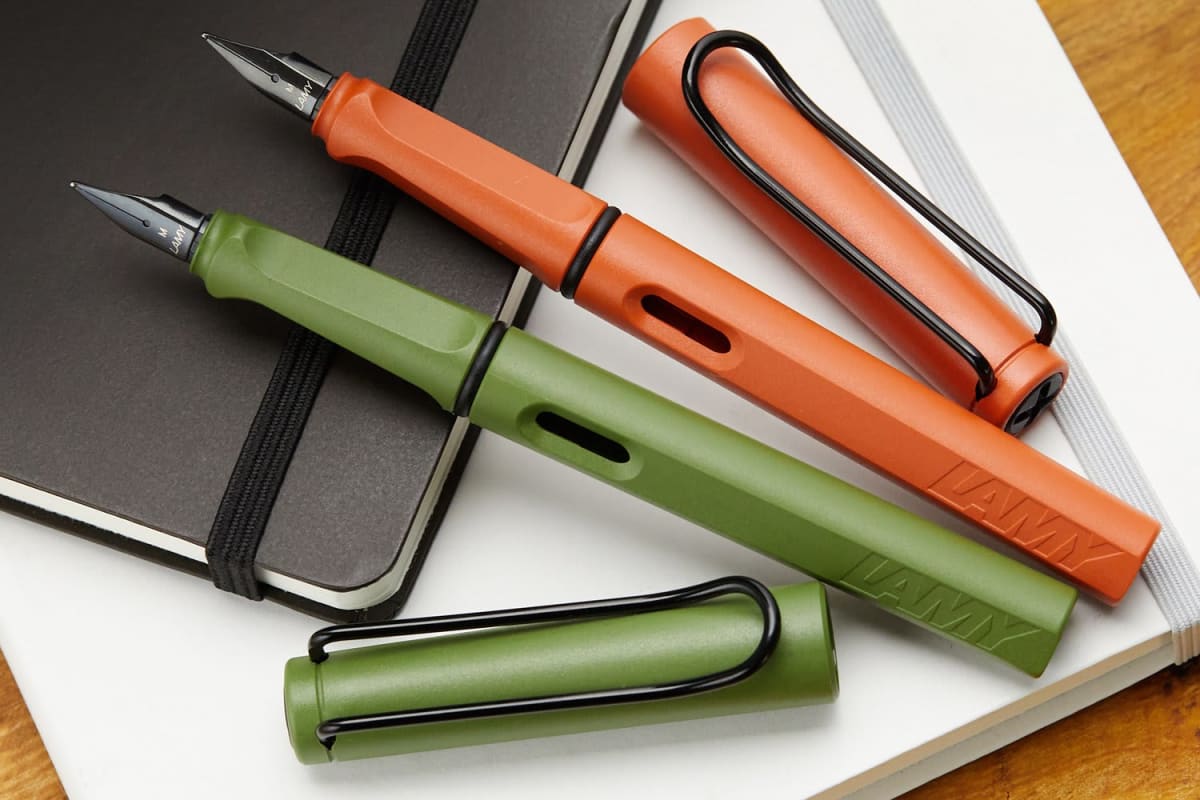 041 Pluma  Lamy Safari Edicion Especial Punta F (LA) 4