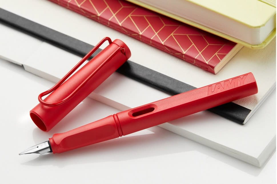 Pluma Lamy Safari Strawberry Punta Media