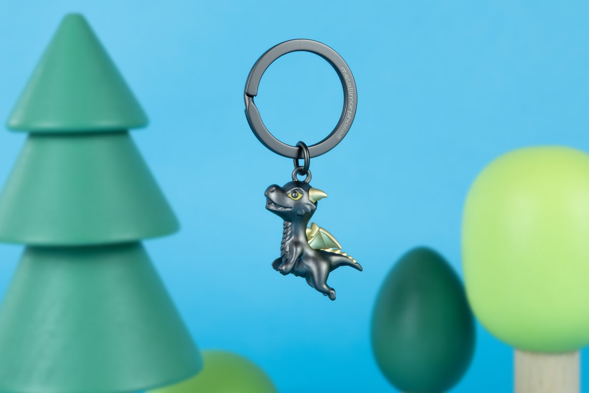 Llavero Metalmorphose Dragón Negro Alas Doradas12