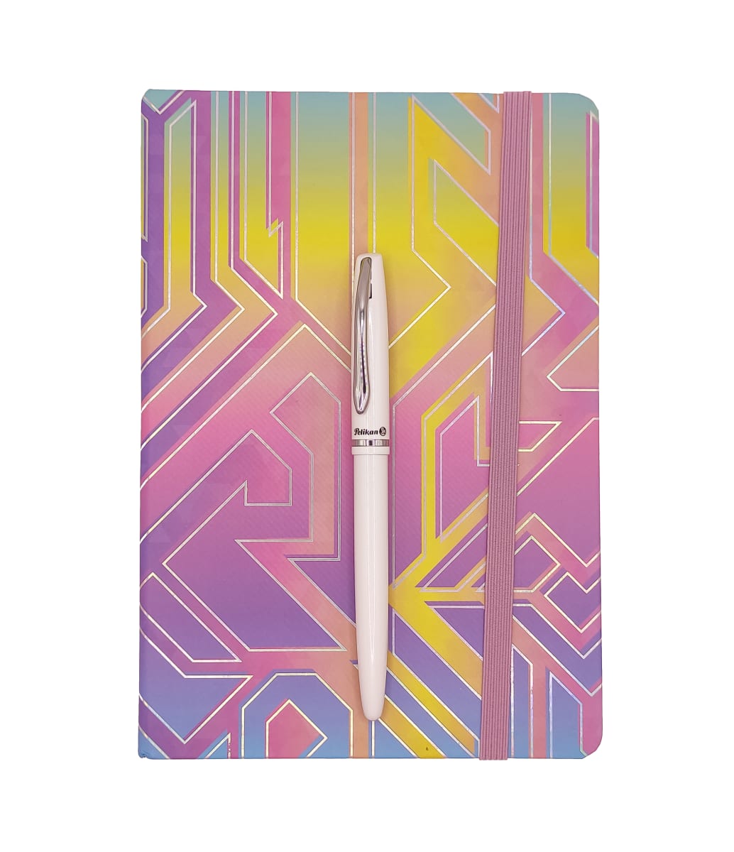Cuaderno cervantes + Pluma Pelikan Jazz2