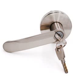 Manilla exterior con llave para barra antipánico