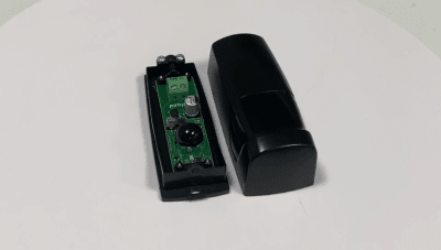 Fotocelda cableada para portones 12 y 24 VDC/VAC