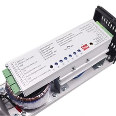 Brazo automático para puertas de abatir