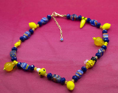 collar 006 azul amarillo