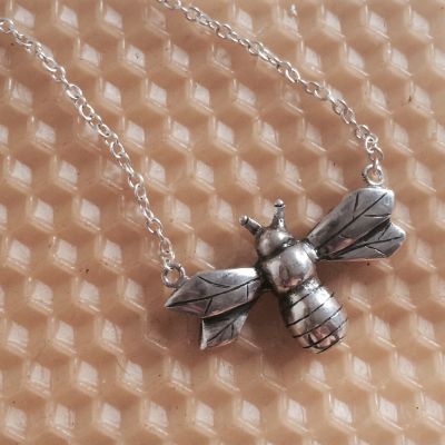 COLGANTE ABEJA DE PLATA 9502