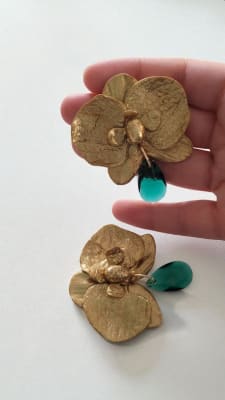 ORQUIDEA DORADA VERDE ESMERALDA1