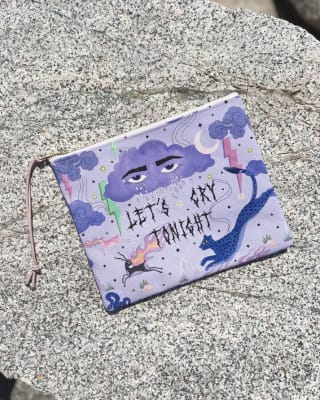 Estuche Lets Cry tonight - Color lila, tela lona, cremallera dorada