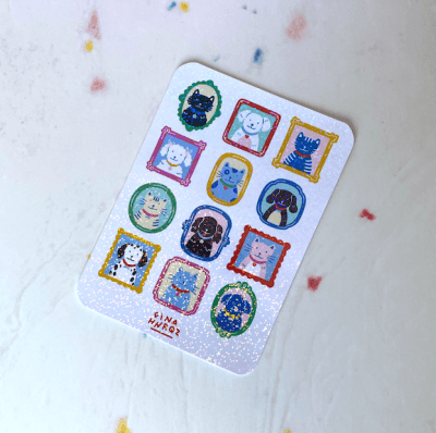 Set stickers holográficos perritos y gatitos