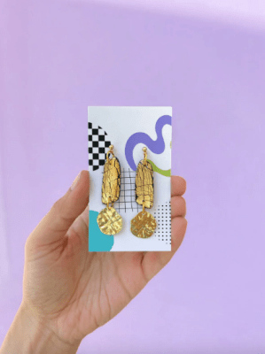 ArosRectángulos negro y dorado