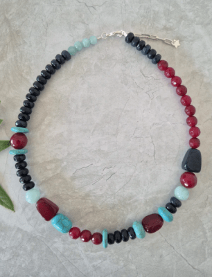 Collar Petra Azul Burdeo