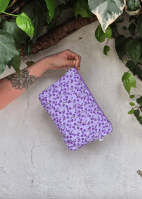 Estuche Flores morado