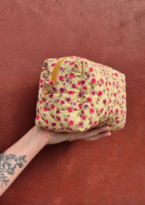 Neceser Flores amarillo