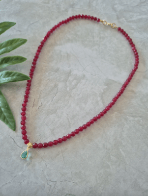 Collar Uma Burdeo