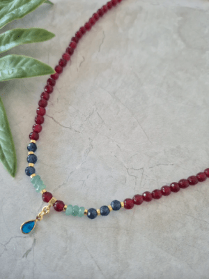 Collar Esencia Burdeo