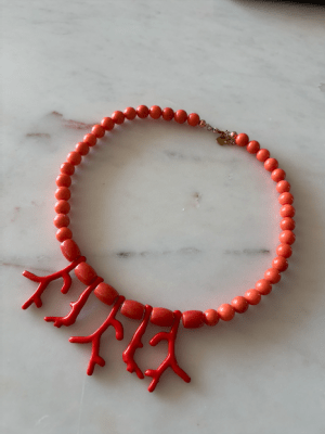 Collar corales grandes