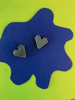 Aros corazón verde metálico
