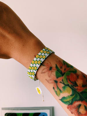 pulsera flores amarillas