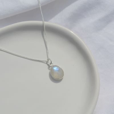 Collar Paz Piedra Luna1