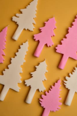 VELAS DE SOJA EN FORMA DE PINOS 4 DISEÑOS