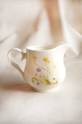 Cremero Bunny Floral