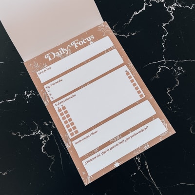 Notepad Daily Focus-WILD SISTERS