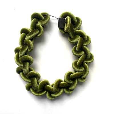 Collar FA! LOOP MAXI Verde terciopelo1