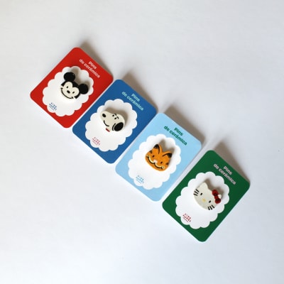 Pin cerámica hecho a mano personajes