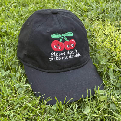 GORRO PLEASE DONT MAKE ME DECIDE1