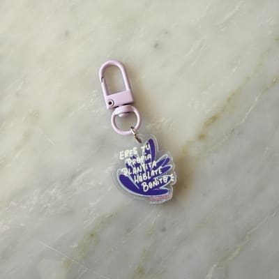 Llavero Háblate bonito morado1