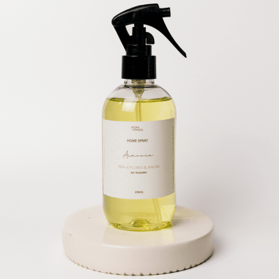 HOME SPRAY PERA Y FLORES BLANCAS